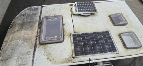 Nettoyage de véhicules pour camping-cars et fourgons aménagés jusqu'à 9 mètres / Nettoyage pour camping-cars / Ducato / Jumper / Boxer / Master / Transit