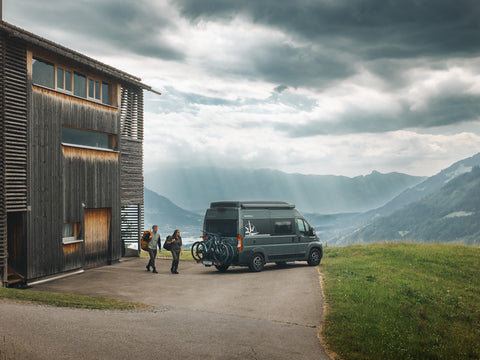 Gancio di traino Thule VeloSwing girevole per Fiat Ducato, Citroën Jumper, Peugeot Boxer dal 2007