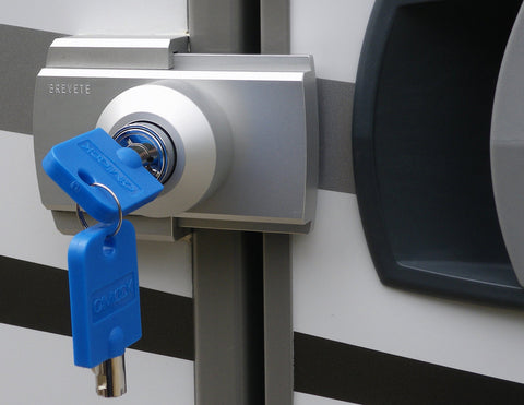 Set di serrature aggiuntive e per carrozzeria per camper