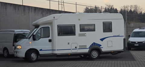 Nettoyage de véhicules pour camping-cars et fourgons aménagés jusqu'à 9 mètres / Nettoyage pour camping-cars / Ducato / Jumper / Boxer / Master / Transit