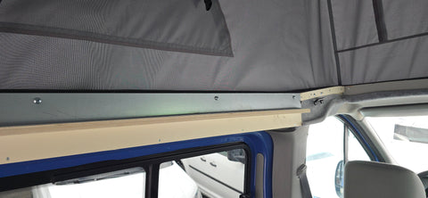 Toit relevable / toit relevable / toit relevable pour Renault Trafic / Nissan Primastar / OPEL Vivaro jusqu'à 2014 / Avant haut - Y compris installation / immatriculation / voiture de location