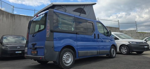 Toit relevable / toit relevable / toit relevable pour Renault Trafic / Nissan Primastar / OPEL Vivaro jusqu'à 2014 / Avant haut - Y compris installation / immatriculation / voiture de location