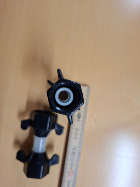 Buse à visser double PP 1/2" x 1/2"I