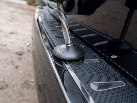 Protezione paraurti Carbest in acciaio inox e pellicola in carbonio - VW Transporter T5 / T6