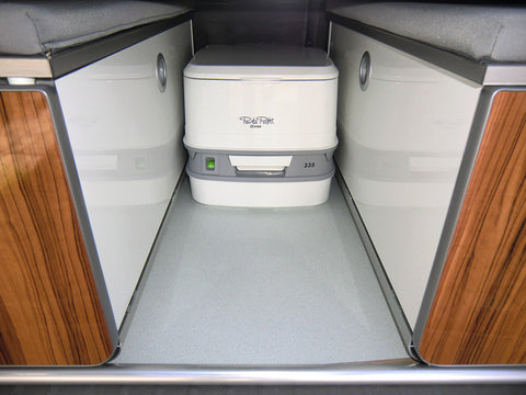 Thetford Porta Potti Typ 335 mit Hold Down Kit weiß