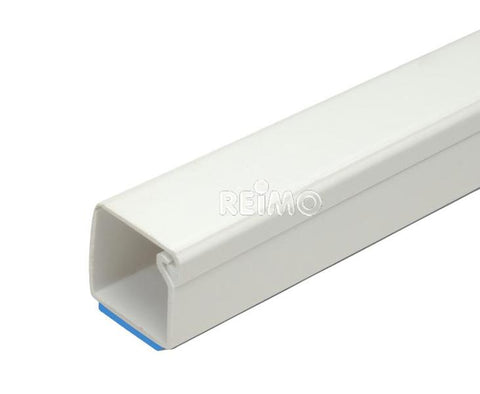 Canalina passacavi 7x12mm L2000mm. Con coperchio a cerniera in pellicola, autoadesivo