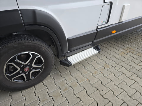 Cabina di guida con gradino libero Fiat Ducato e modelli identici dal 2006, inclusa installazione (con prolunga) 