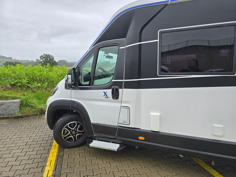 Cabina di guida con gradino libero Fiat Ducato e modelli identici dal 2006, inclusa installazione (con prolunga) 