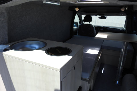 Batteria al litio da 100 Ah e 12 V con Bluetooth
