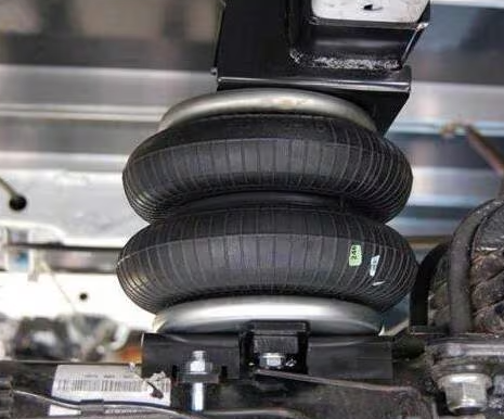 Sospensione pneumatica aggiuntiva AirLift Maxi Ducato 250/290 variante a 2 circuiti - soffietto da 8"