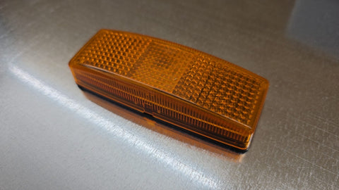 Feu de gabarit latéral jaune / orange (feu en saillie / feu de gabarit latéral)