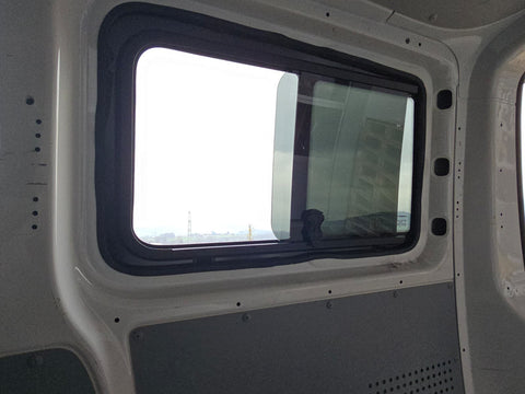 Montage von Einbaufenster