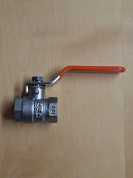 Kugelhahn 1/2" Innengewinde – Messing vernickelt mit rotem Hebelgriff