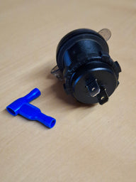 USB-Einbausteckdose 12/24 V – 4 Anschlüsse, PD 30 W und LED-Voltmeter