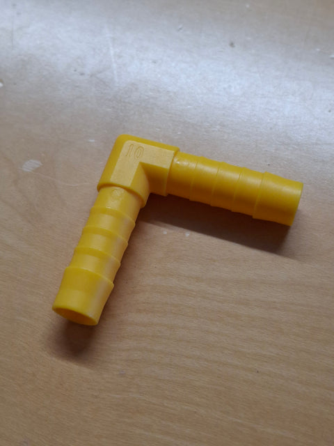 Raccordo angolare a 90° per tubo dell'acqua da 10 mm – Bianco e giallo