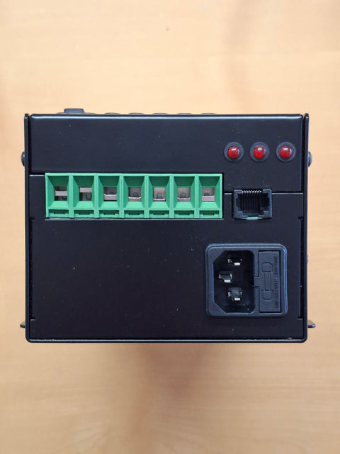 Power Service PWS Gold 30-M avec contrôleur solaire + chargeur