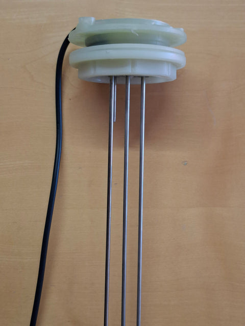 Sonda serbatoio CBE per serbatoi acqua potabile / controllo livello acqua per serbatoi con altezza = 70cm / sonda serbatoio per PC 100/110/180