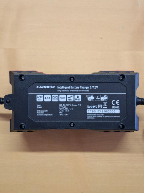 Carbest intelligentes Batterieladegerät 6, 12 V – 4 A, IP65