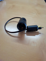 Adaptateur 12–24 V de prise normalisée DIN vers prise femelle 21 mm – max. 8 A