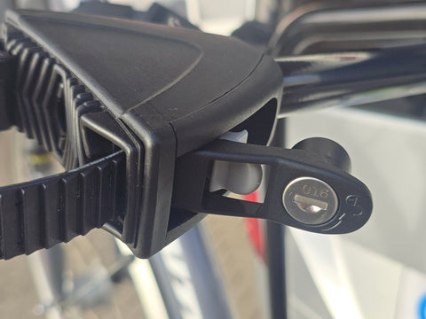 Portabici BackPower per gancio traino con spazio per 2 bici