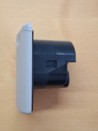 CEE-Einspeisungssteckdose mit Magnetverschluss – 230 V , 16 A, IP44, Hellgrau