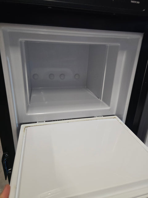 Frigorifero ad assorbimento Thetford N4142E+ - 230 V, 12 V, gas, cerniere porta destra/sinistra