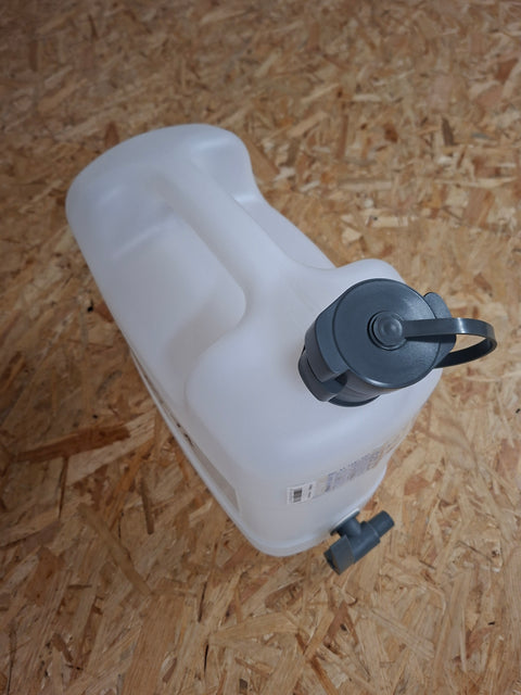 Bidons combinés de plusieurs tailles