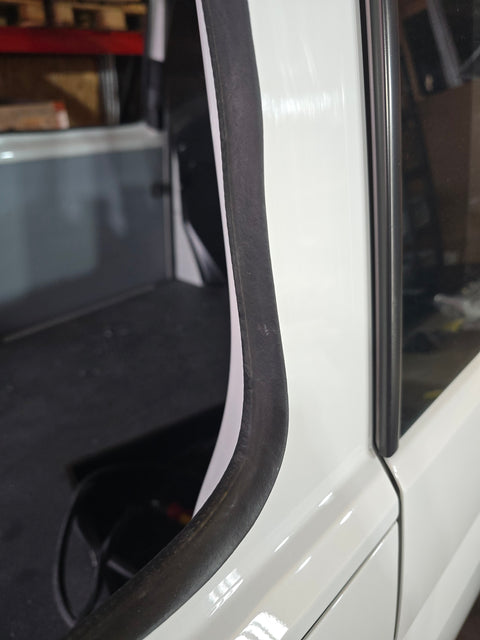 Protezione del bordo per l'installazione della finestra e il ritaglio della cabina EasyFit T5