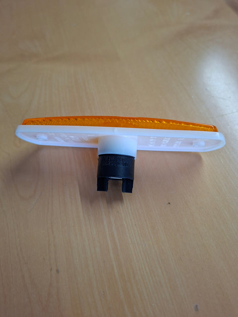 Seitenmarkierungsleuchte 12 V – Einbaumass 126 × 38 mm