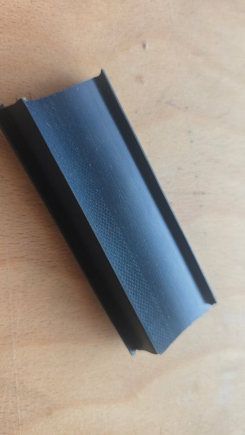Profilo di tenuta in gomma per strisce di alluminio 27x11mm