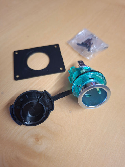 Powersteckdose 12,24 V mit Montageplatte – bis 20 A, mit Schutzdeckel