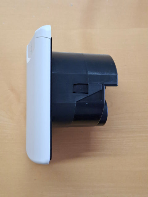 Presa di corrente CEE per camper e caravan – 230 V, chiusura magnetica, bianco