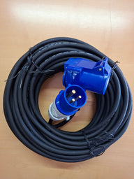 Carbest CEE-Anschlusskabel 30 m – CEE-Stecker auf CEE-Winkelkupplung, 3 × 1,5 mm²