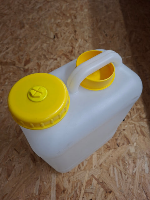 Tanica d'acqua per il riempimento da 16 l con beccuccio versatore