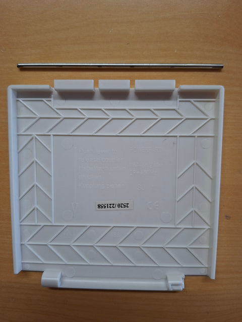 Carbest Ersatzdeckel für CEE-Eingangs-Steckdose – quadratisch, weiss, 100 × 100 mm