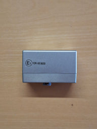 Adattatore di ricarica USB Dometic 2 A per binario elettrificato 83423 – Grigio