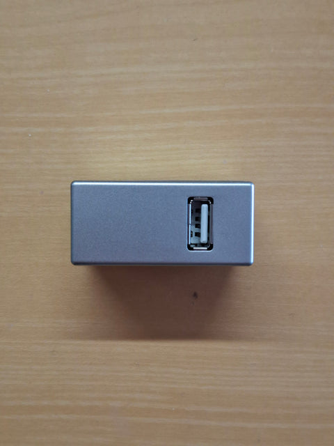Adaptateur de charge USB Dometic 2A pour 83423 