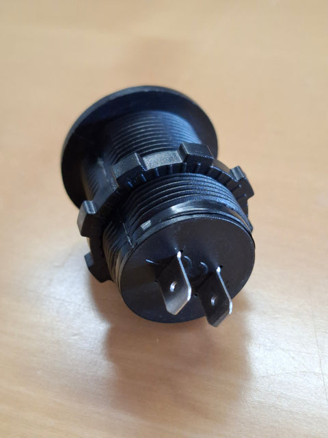 Digitales Voltmeter 6–28 V – Spannungsanzeige für 12-V- und 24-V-Bordnetze