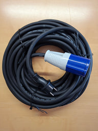 CEE-Adapterkabel Schuko-Stecker auf CEE-Kupplung – 25 m, H07RN-F 3G2,5 mm²