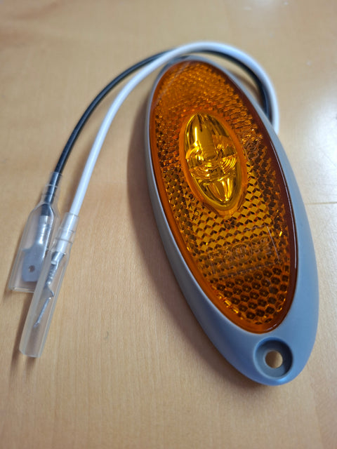 Feu latéral LED en saillie gris 12V