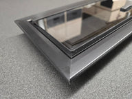 Alu-Ausstellfenster Modell 2000 – 460 x 160 mm, schwarz