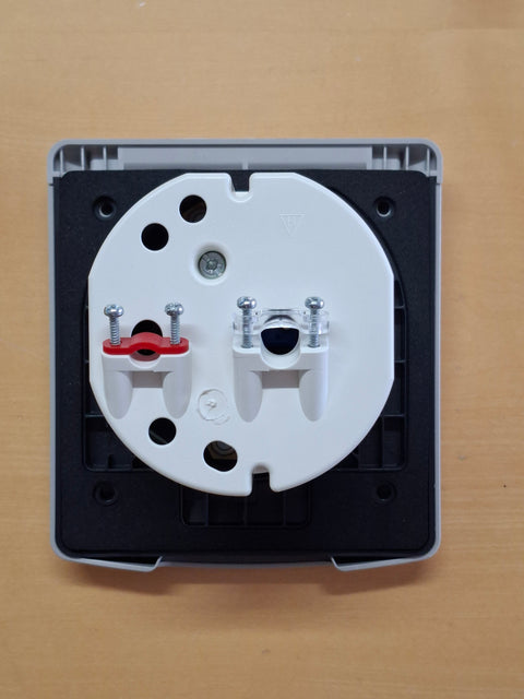 Presa esterna universale 12 V per veranda con 2 attacchi SAT e chiusura magnetica – Grigio chiaro
