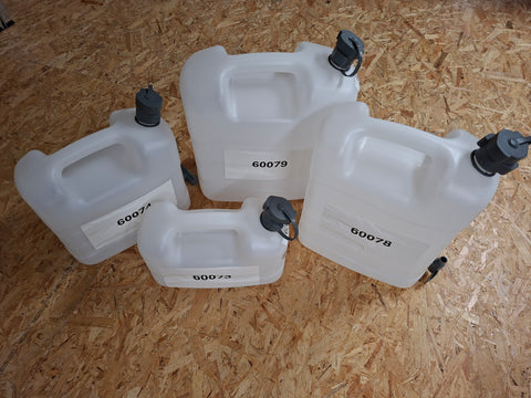 Bidons combinés de plusieurs tailles