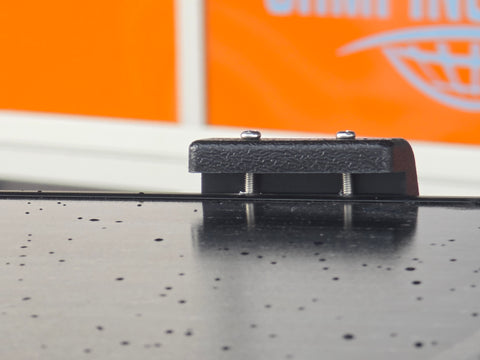 Halterung / Seitenhalter / Solarpanel: Montage-Set für Solarpanels mit 18-40 mm Alu-Rahmenstärke, schwarz (Montagepaket Balkonhalterung, Balkonhalterung Solarpanel, Befestigungsschiene)