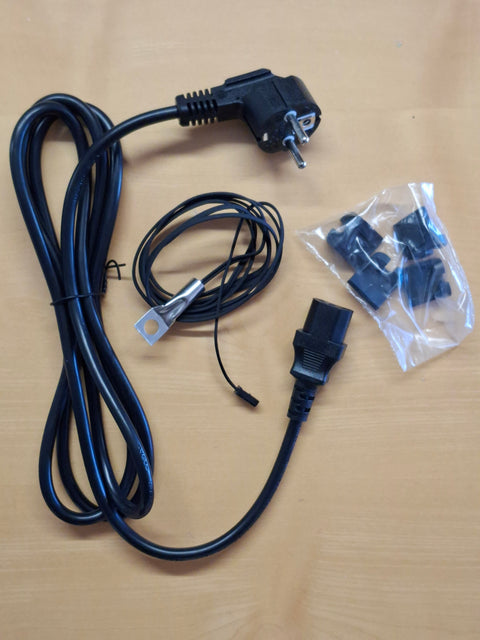 chargeur CB522-LT
