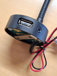 Liseuse LED Minitube D4 – 12 V avec bras flexible et port USB