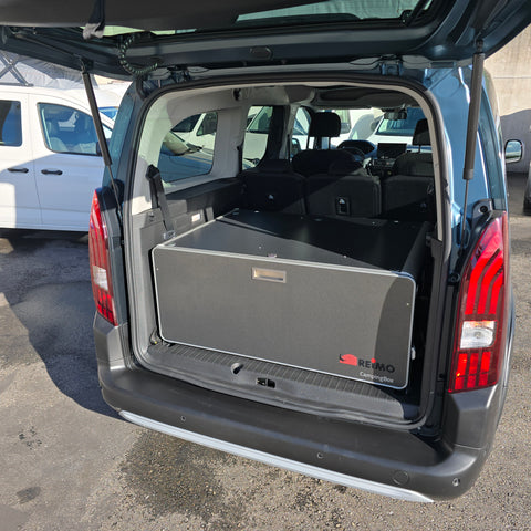 REIMO Campingbox M per VW Caddy dal 2003 e altri mini camper e minivan