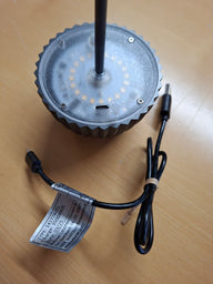 LED-Tischlampe mit Touch-Dimmer und Akku – USB-C, IP44