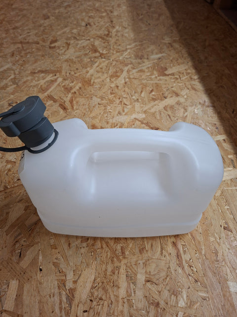 Bidons combinés de plusieurs tailles