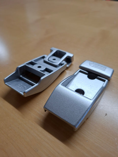 Thule Wandhalterungen für Markisen-Stützfüsse – 2 Stück, Aluminium